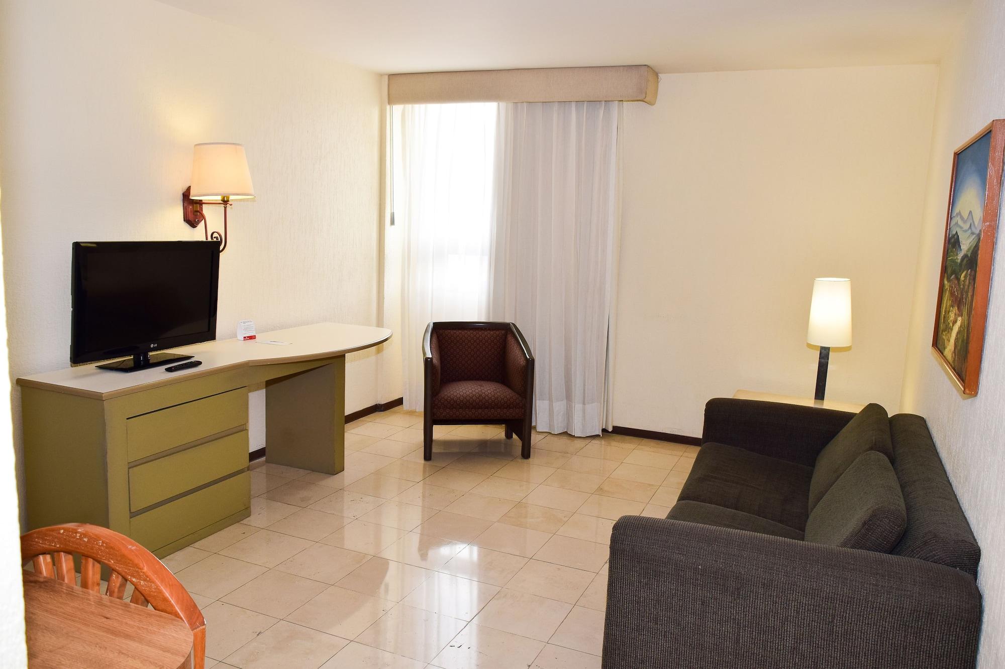Ramada Hola Culiacan Exterior photo