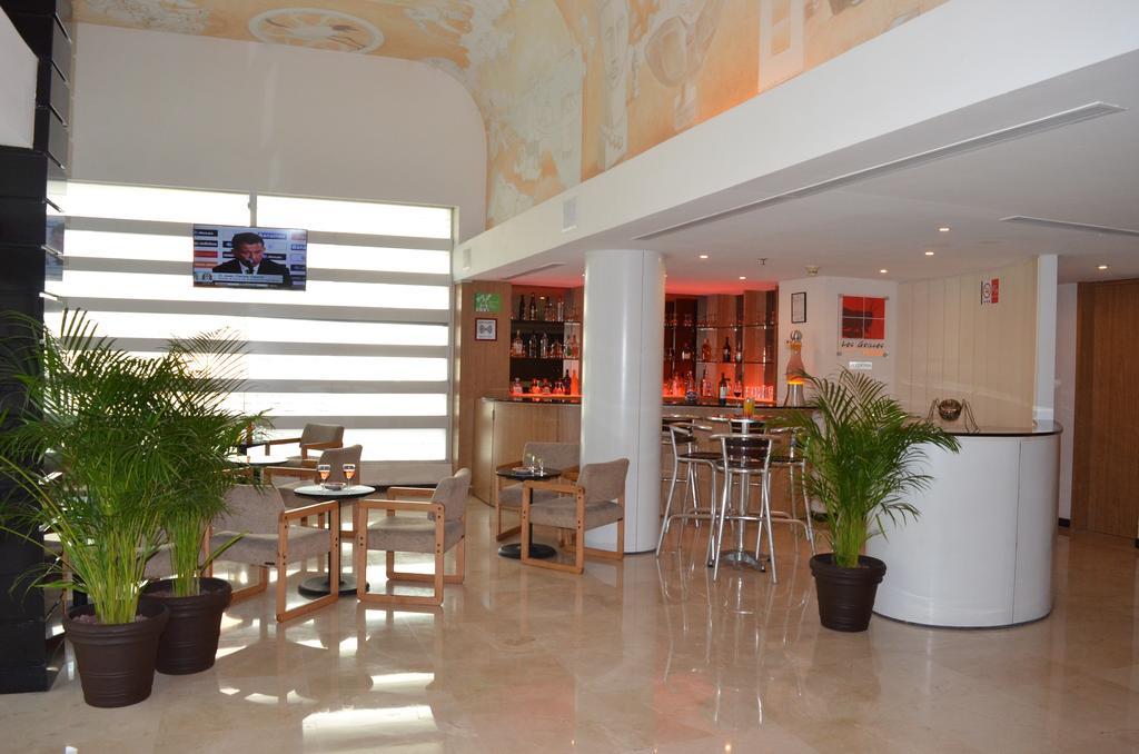 Ramada Hola Culiacan Exterior photo